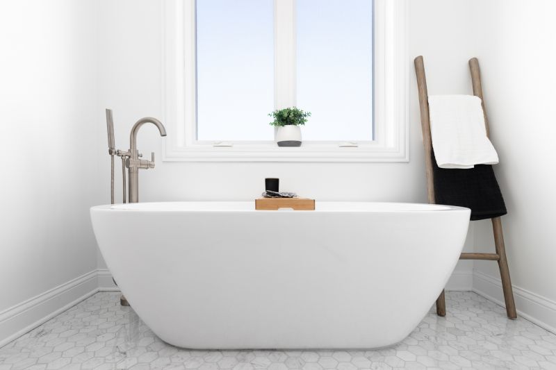 Minimalist Bathtubs